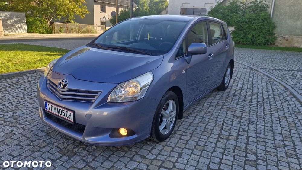 Toyota Verso 1.6 5-Sitzer Comfort - 1