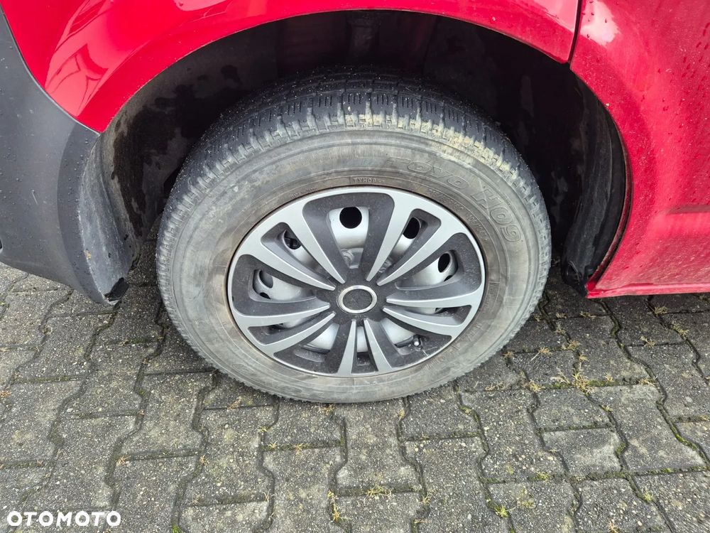 Volkswagen Caravelle - 7