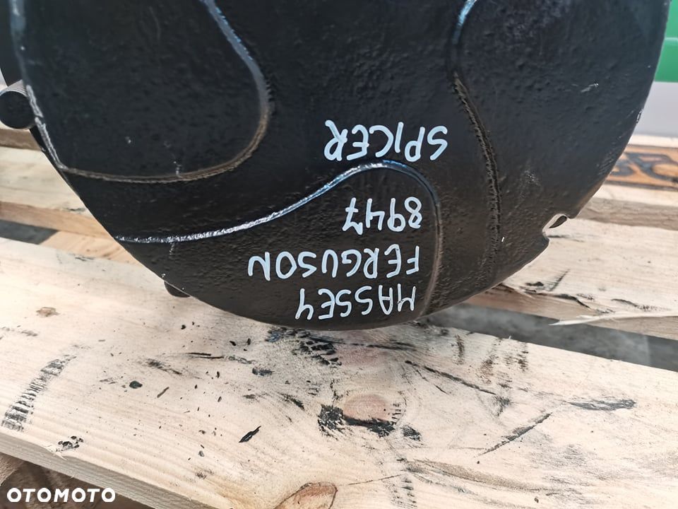 Massey Ferguson 8947 {Reduktor Spicer} - 13