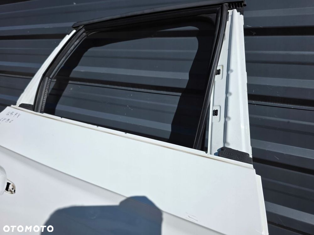 DRZWI PRAWY TYŁ AUDI Q5 FY 80A LY9C - 7