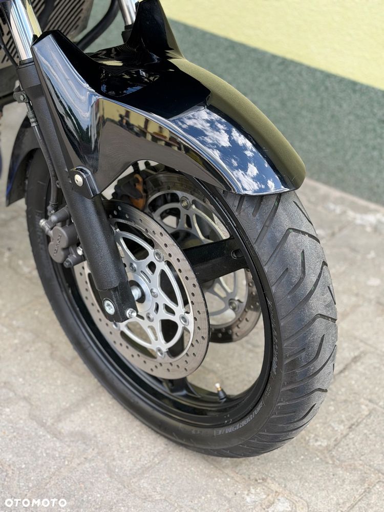 Suzuki DL - 3