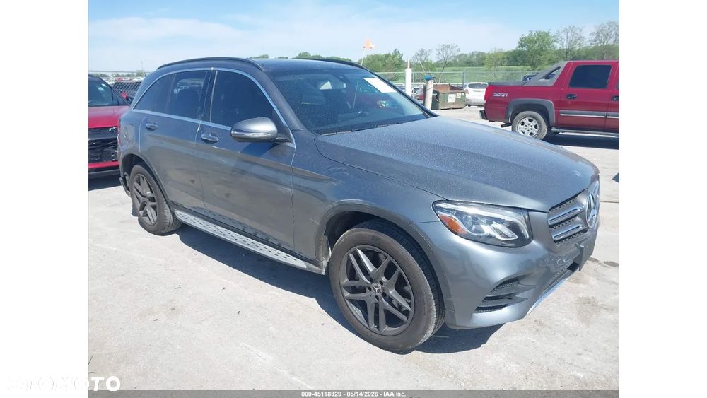 Mercedes-Benz GLC 300 4Matic 9G-TRONIC AMG Line - 1