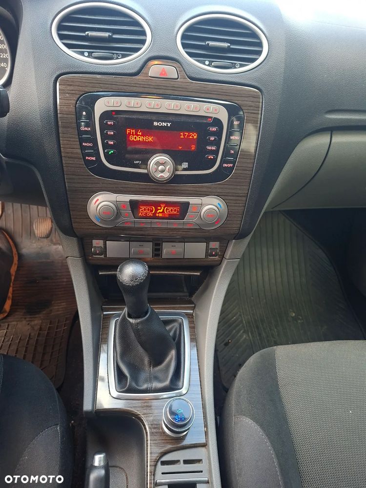 Ford Focus - 12