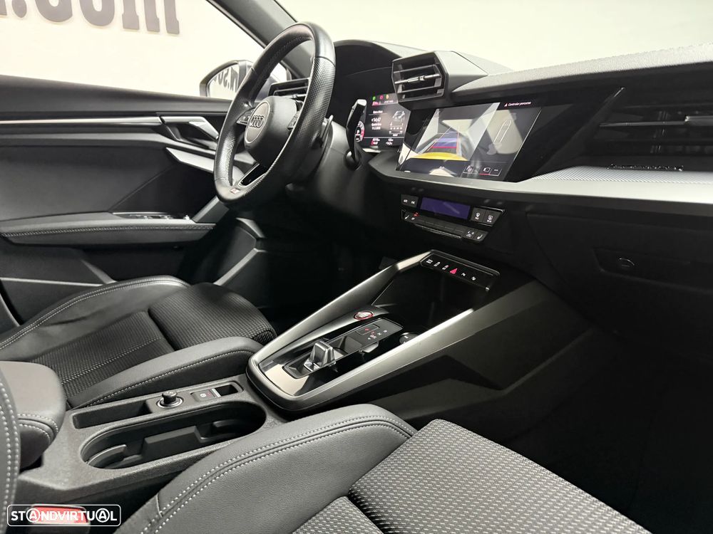 Audi S3 S tronic - 20