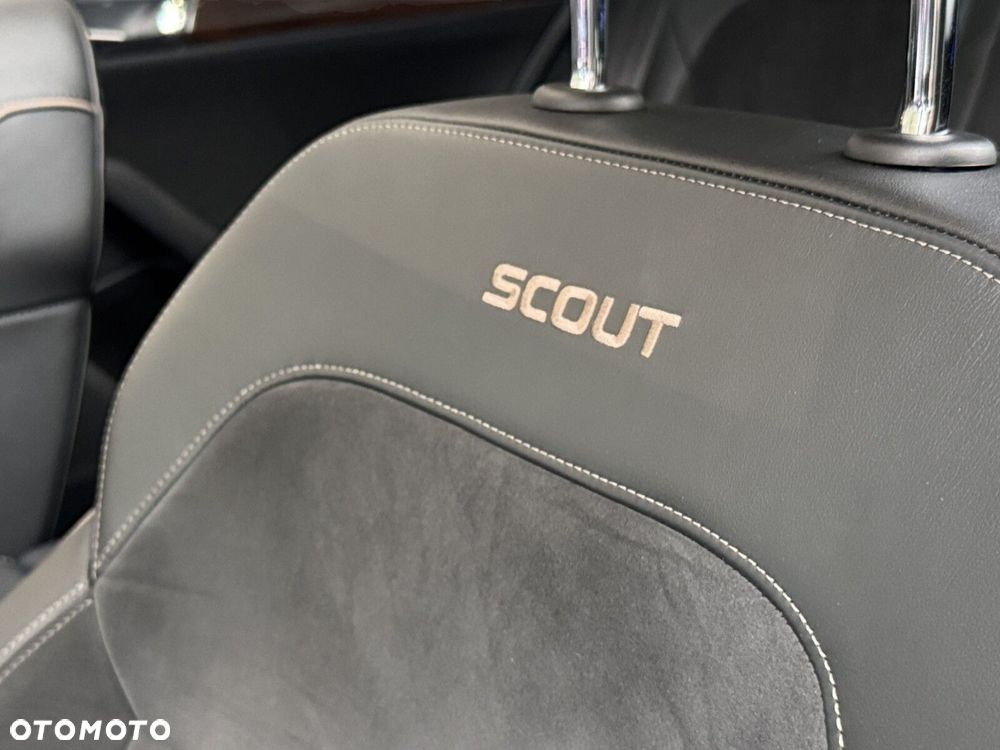 Skoda Superb 2.0 TDI SCR 4x4 Scout DSG - 29