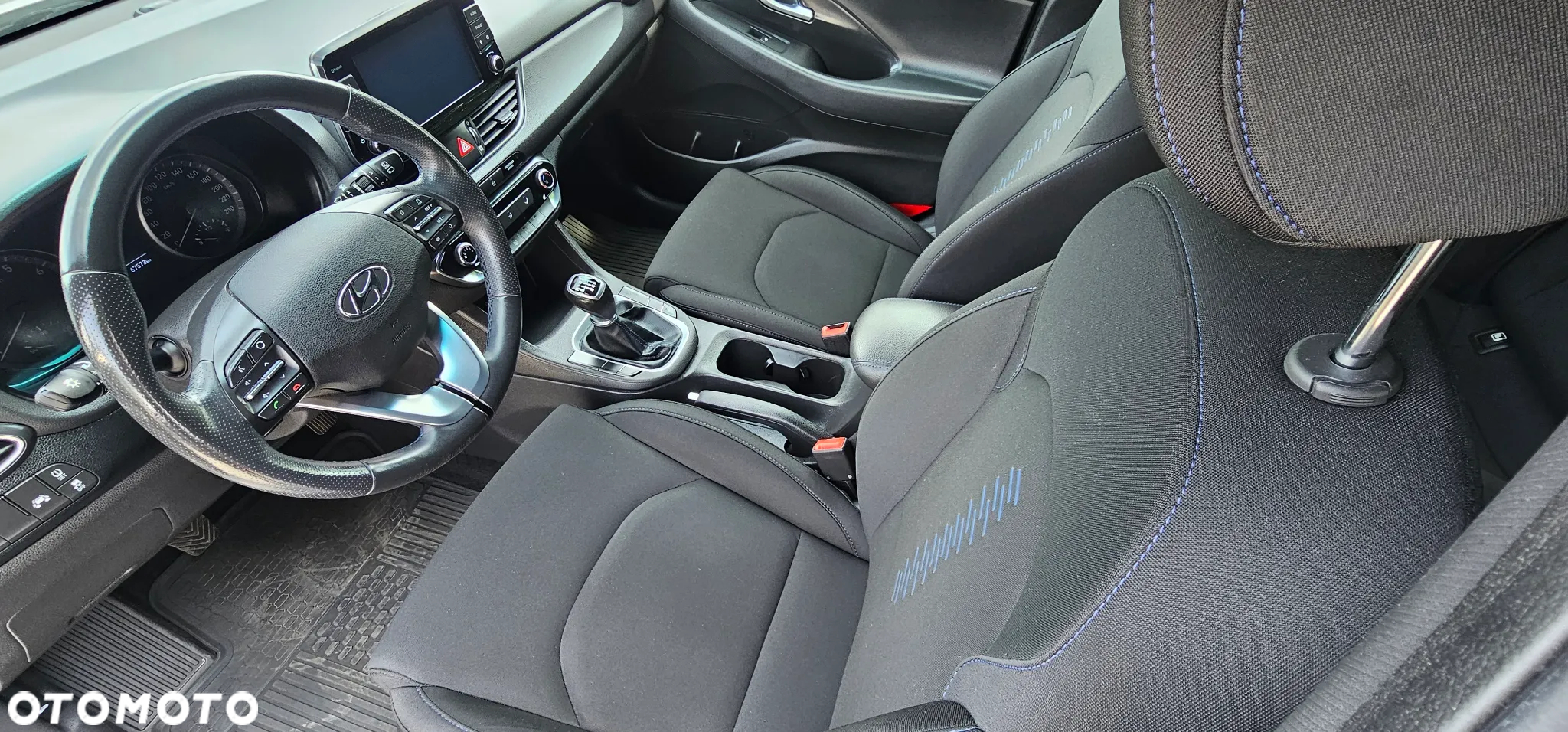 Hyundai i30 1.4 GO - 17