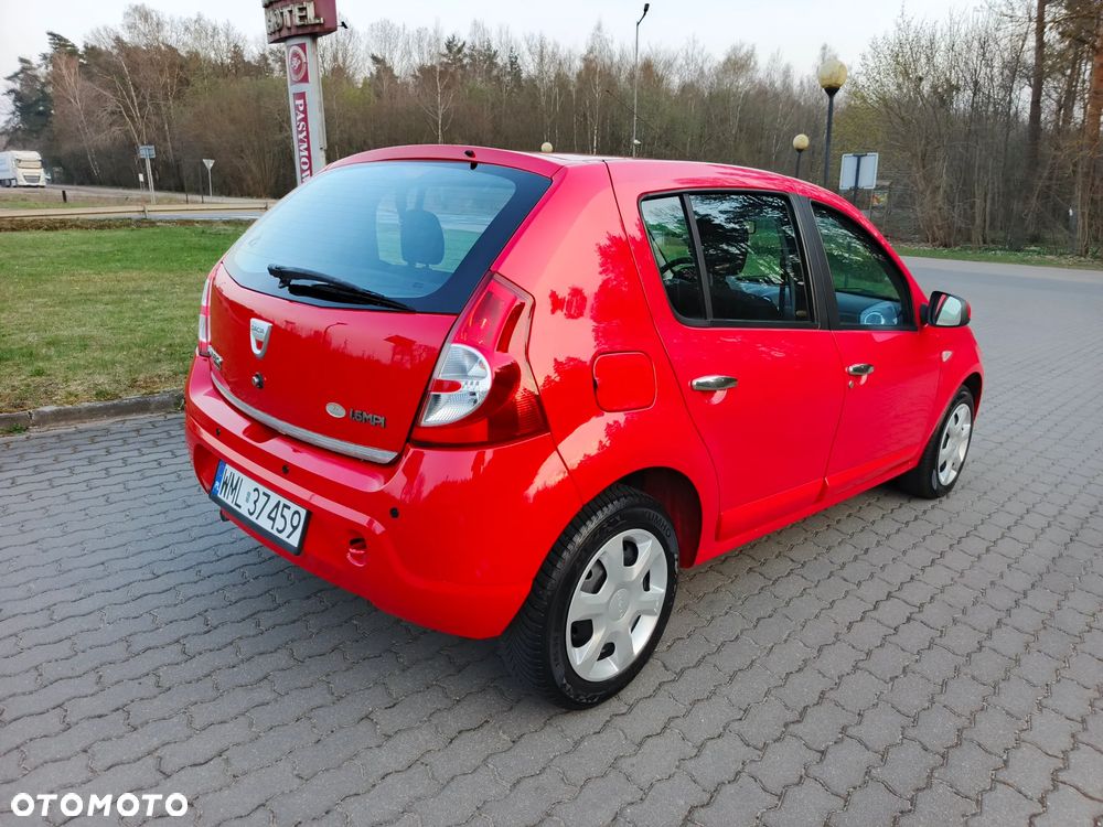 Dacia Sandero - 4