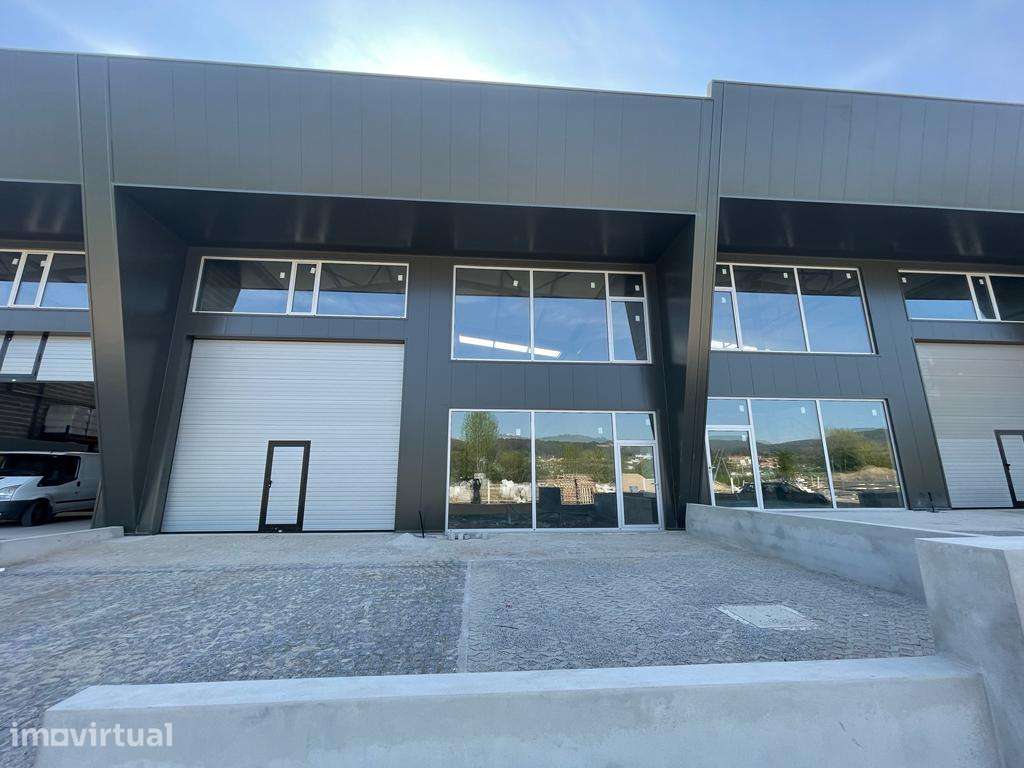 Arrenda-se excelente armazém Industrial em Lousada, junto à A41 - Grande imagem: 5/13
