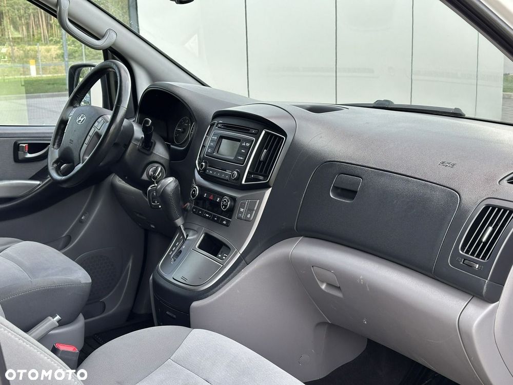 Hyundai H-1 2.5 CRDi Travel Family+ - 18