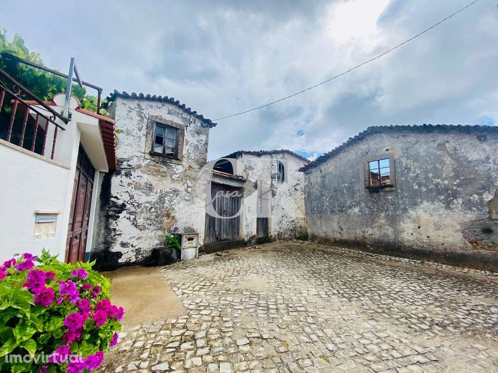 Casa em pedra para reabilitar - Grande imagem: 2/56