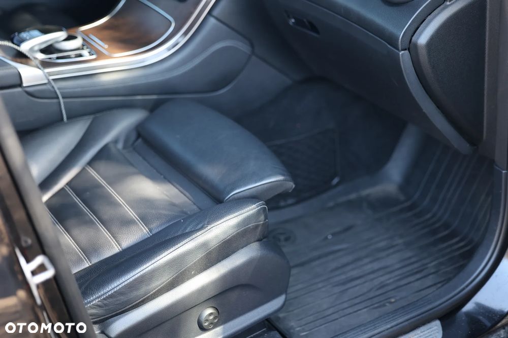 Mercedes-Benz GLC - 19