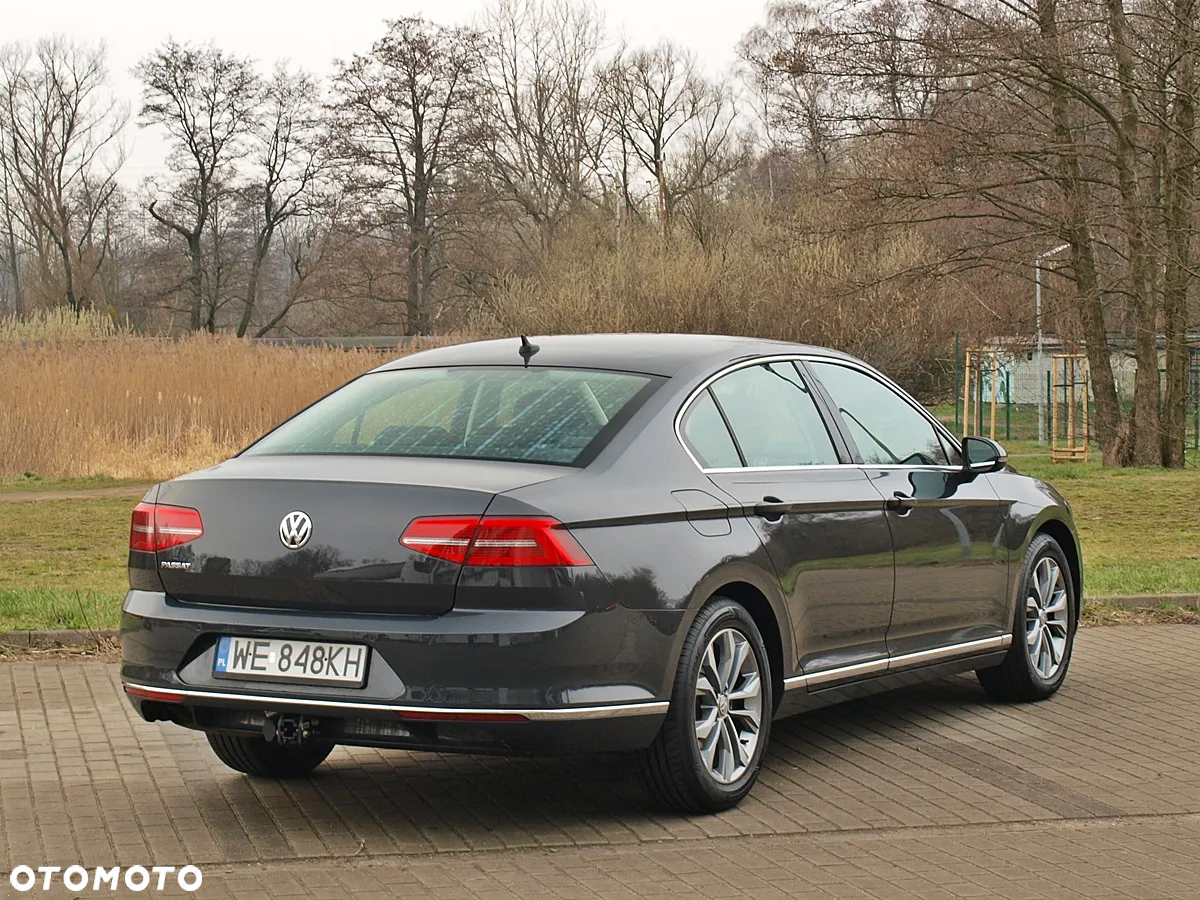 Volkswagen Passat 1.8 TSI BMT Highline - 9
