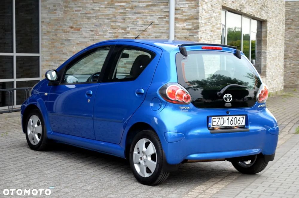Toyota Aygo CoolBlue - 17