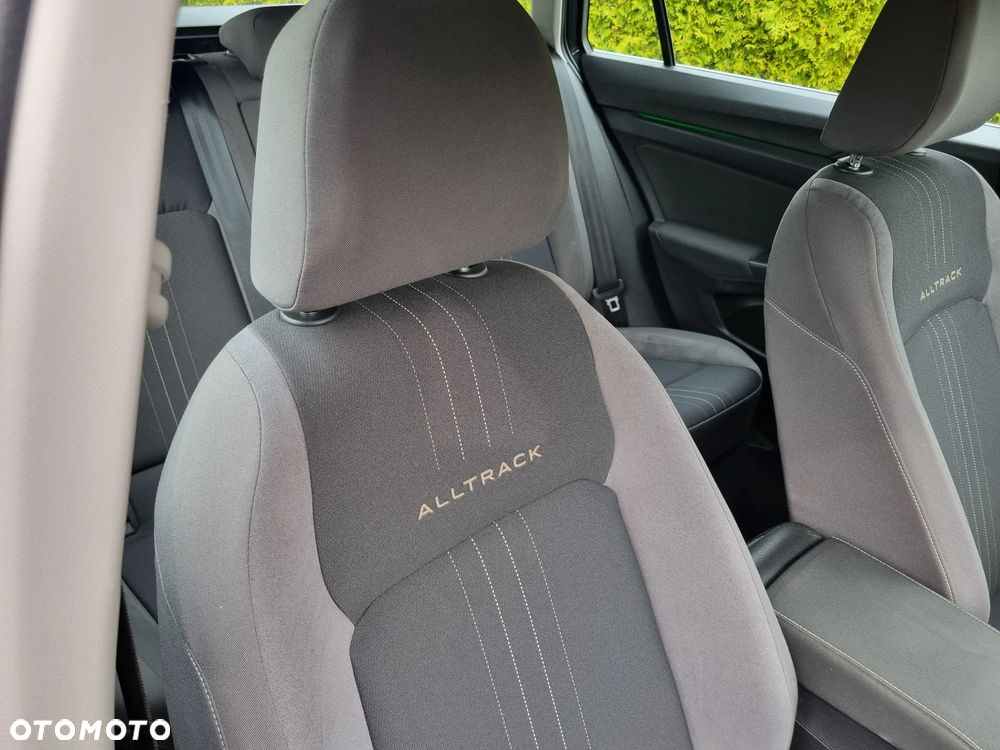 Volkswagen Golf Variant 2.0 TDI 4Motion SCR DSG Alltrack - 15