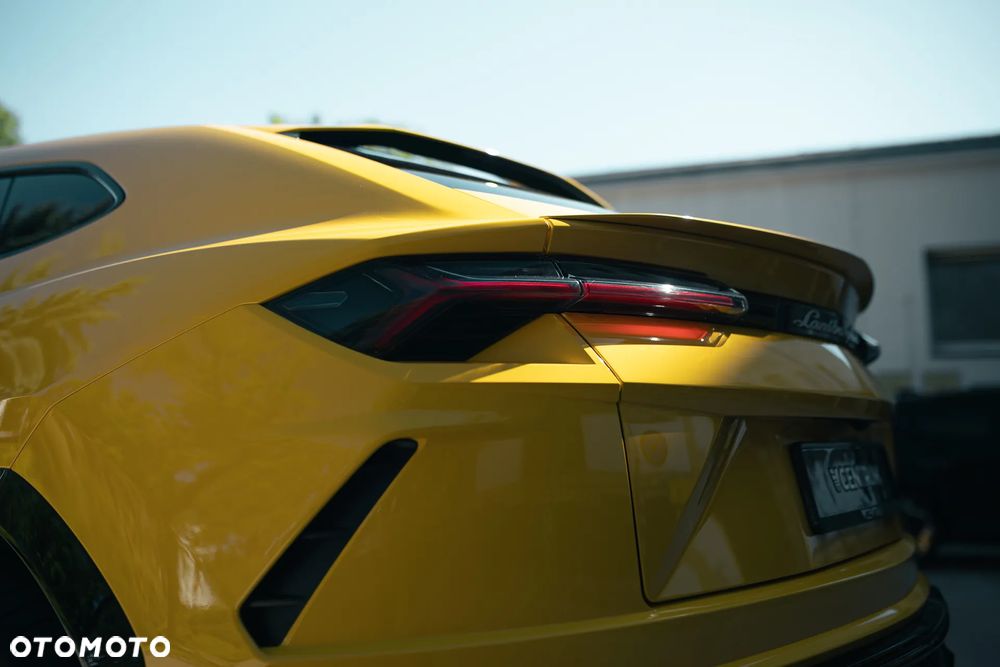 Lamborghini Urus Standard - 19