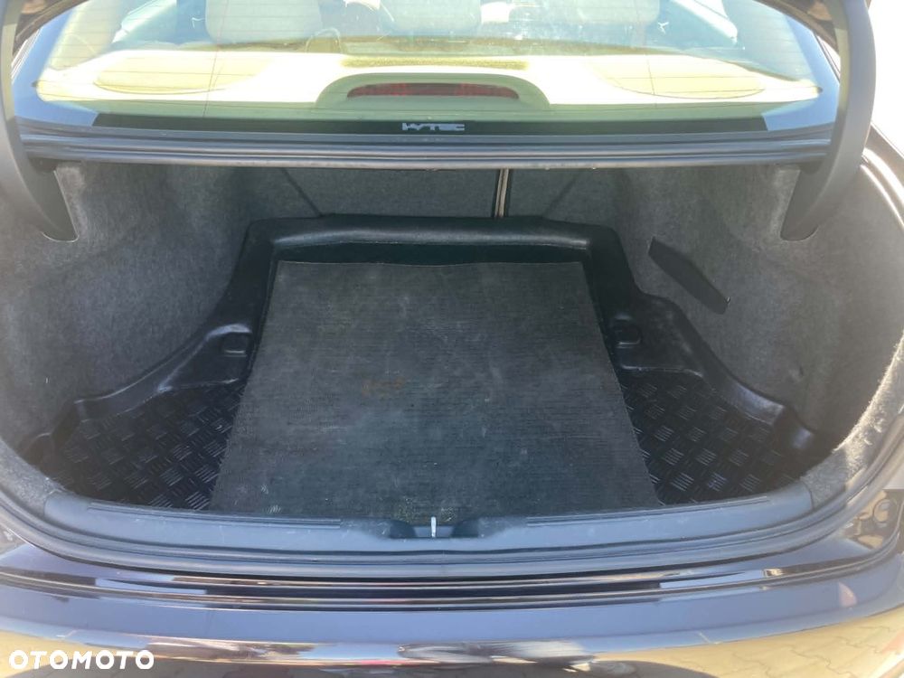 Honda Accord 2.0 Executive - 10