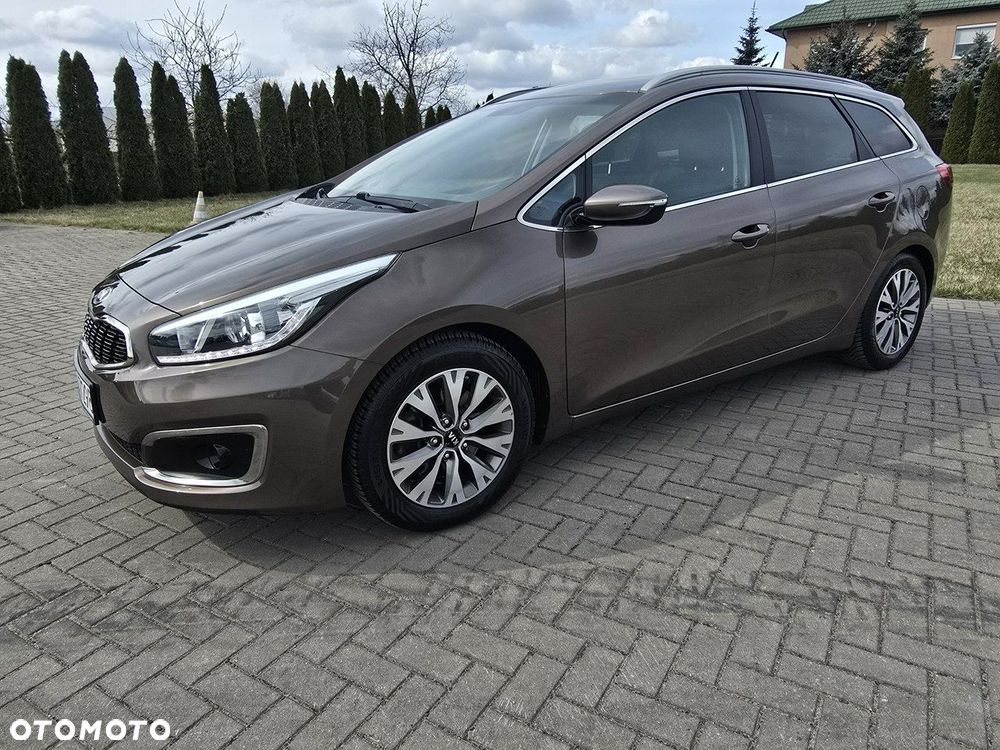 Kia Ceed - 6