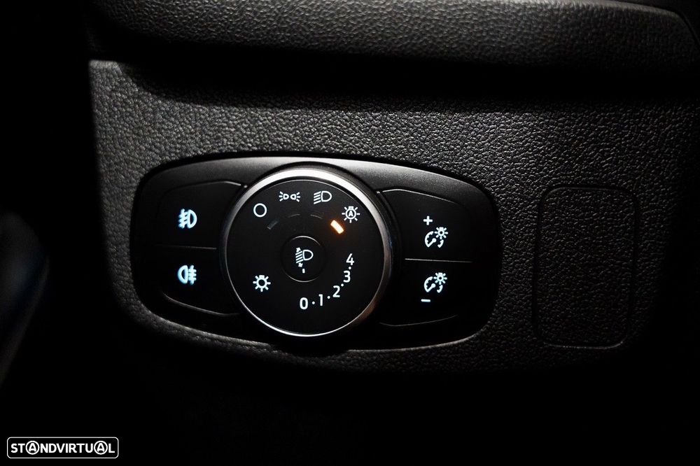 Ford Focus 1.0 EcoBoost MHEV ST-Line - 12