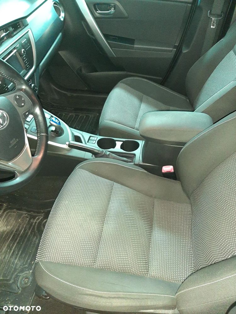 Toyota Auris - 8