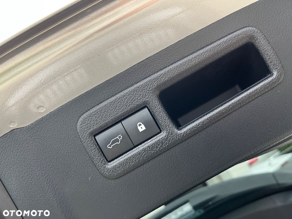 Lexus NX 300h F Sport Edition AWD - 20