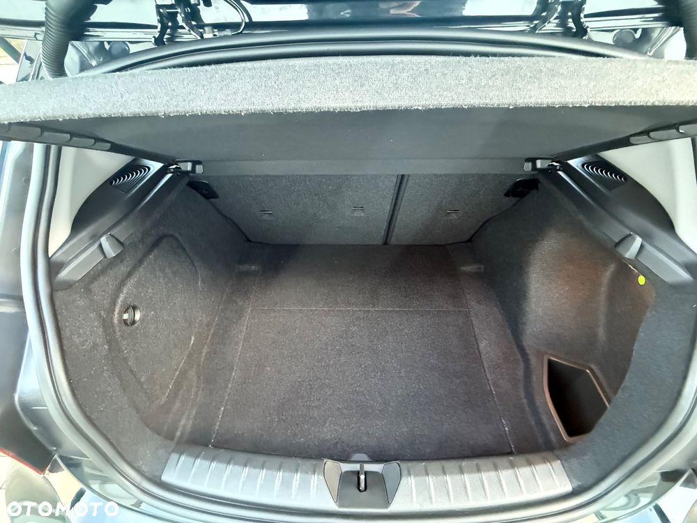 BMW Seria 1 118d - 30