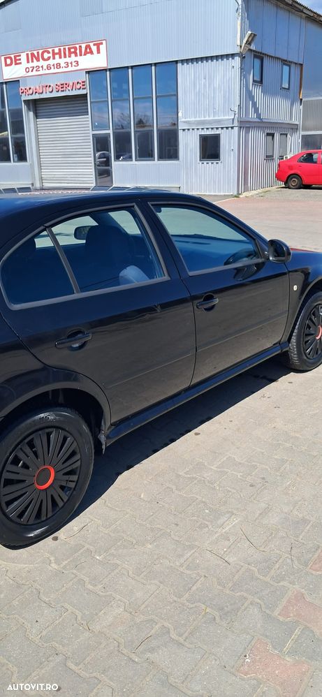 Skoda Octavia 1.6 - 6