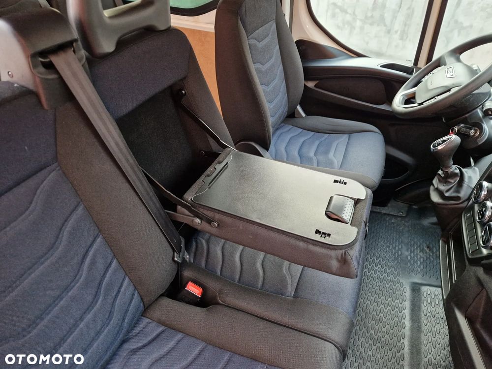 Iveco Daily 35S16 Brygadowy Max LONG Osobowy Automat Hak - 26