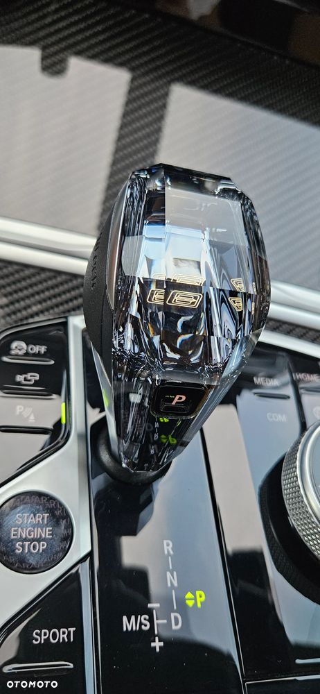 BMW Seria 8 840d xDrive mHEV - 25