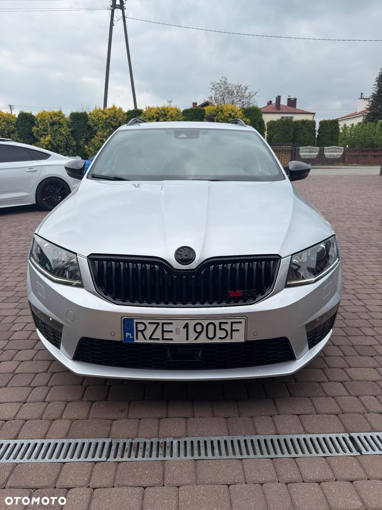 Skoda Octavia 2.0 TDI DSG RS - 6