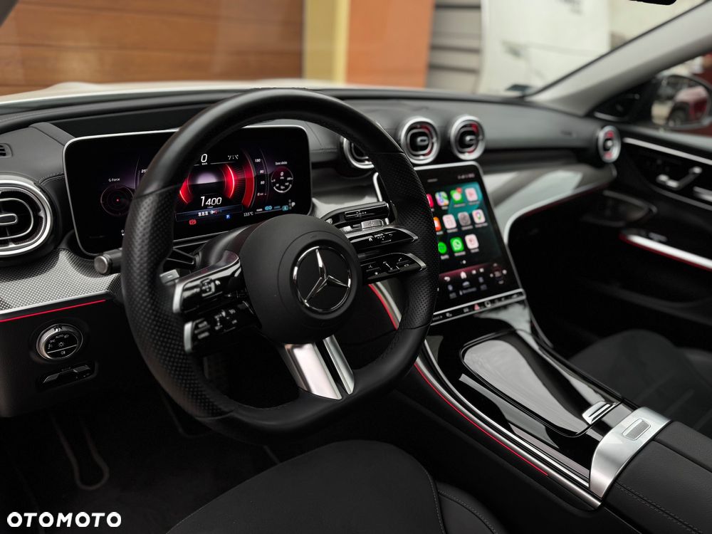 Mercedes-Benz Klasa C 180 mHEV AMG - 26