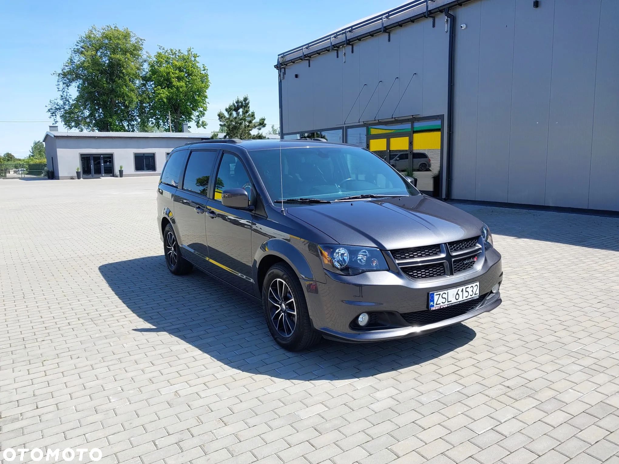 Dodge Grand Caravan - 1