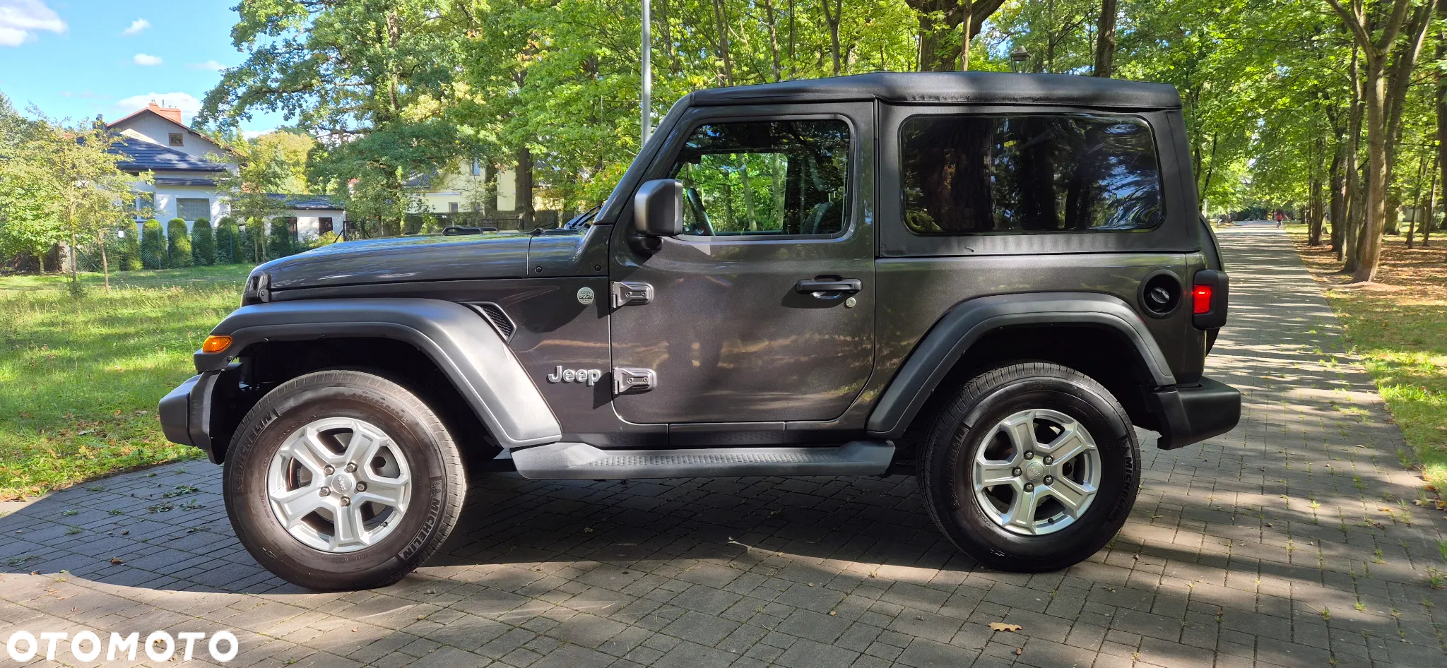 Jeep Wrangler - 5