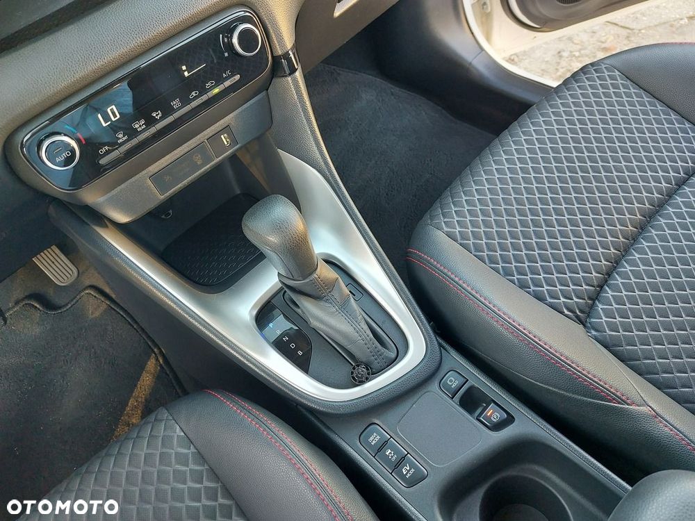 Toyota Yaris - 26