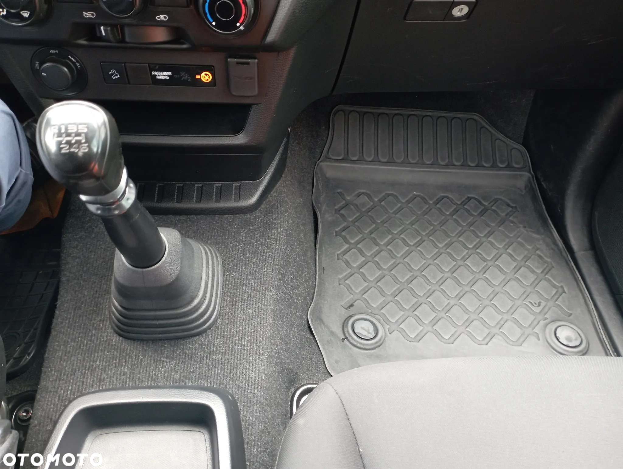 Isuzu D-Max 1.9 SC L - 34