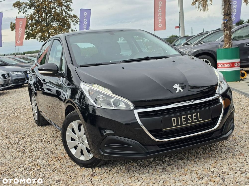 Peugeot 208 - 23