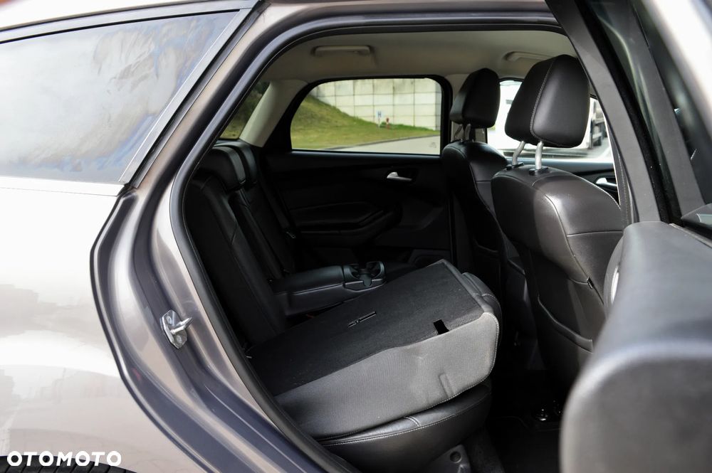 Ford Focus 2.0 TDCi DPF Titanium - 13