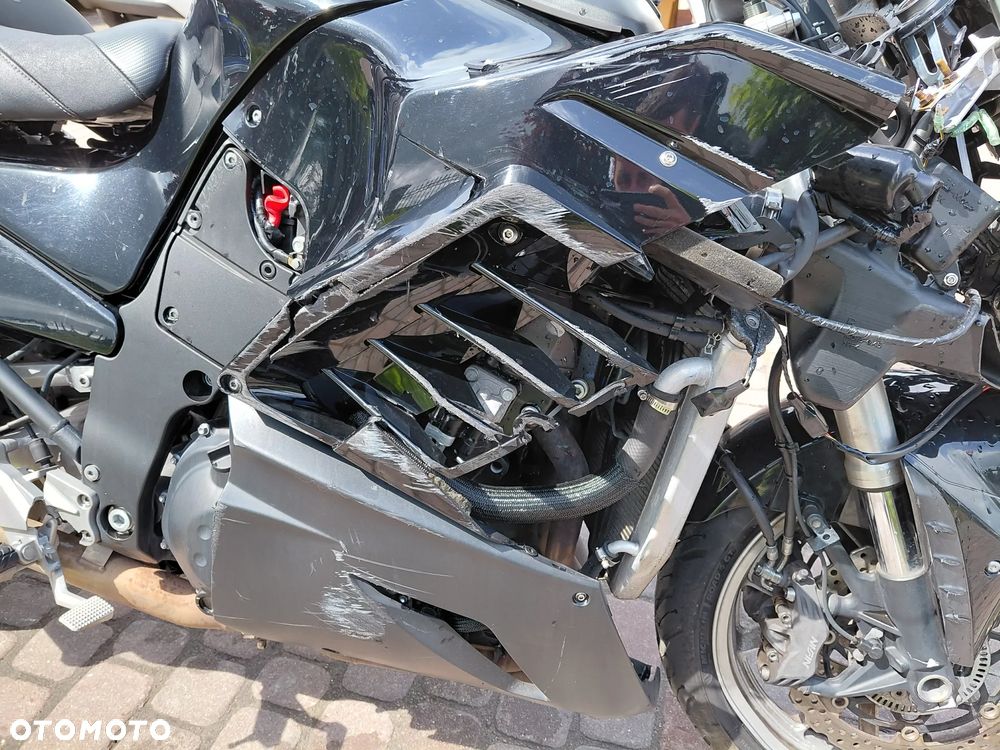 Kawasaki GTR - 12