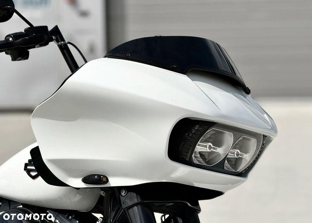 Harley-Davidson Touring Road Glide - 28