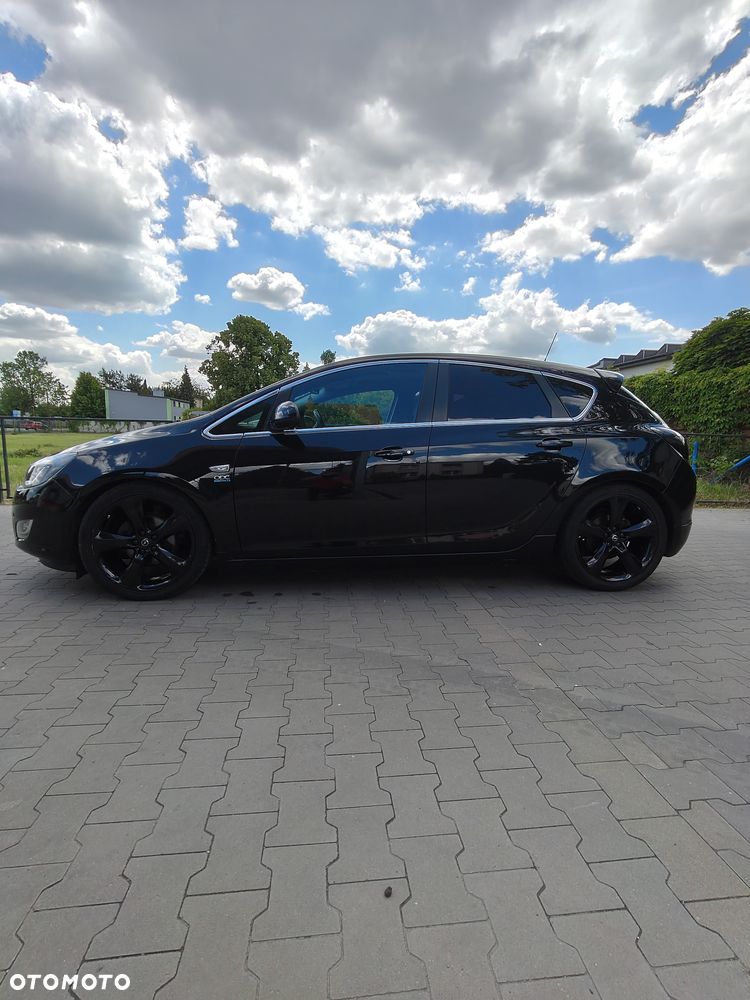Opel Astra 1.4 Turbo Cosmo - 36