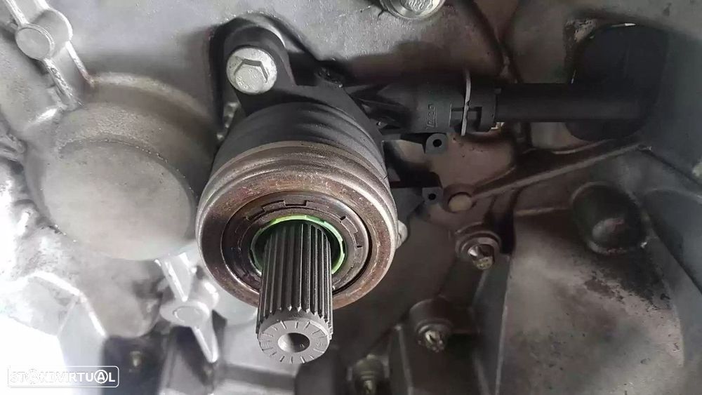 CAIXA VELOCIDADES DACIA SANDERO 2010 -JR5147 - 2