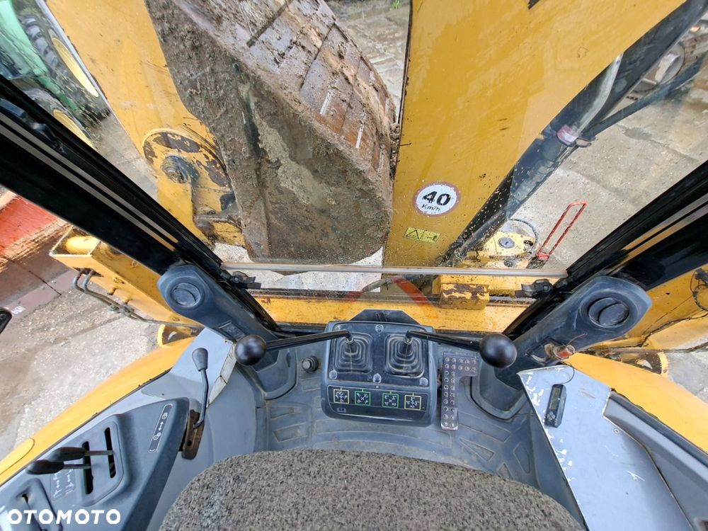 Caterpillar 429E 4X4 - 16