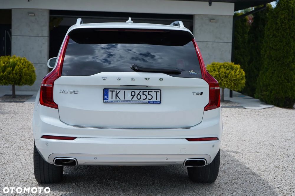 Volvo XC 90 - 4