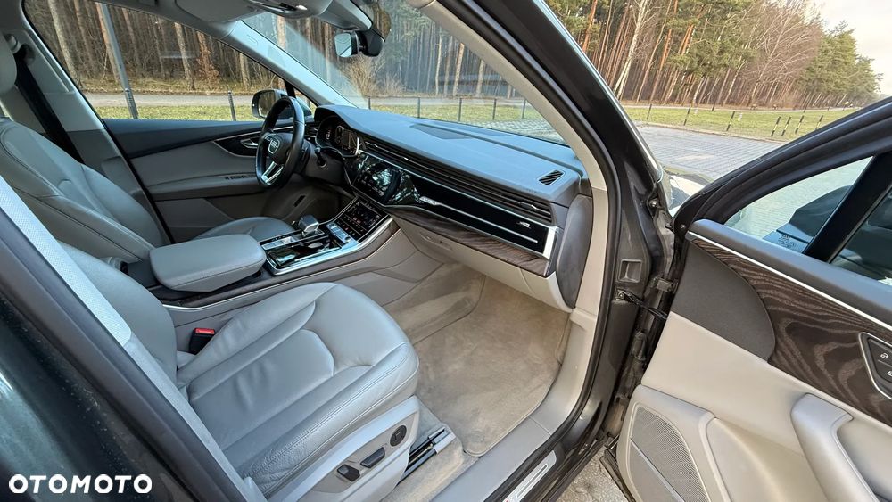Audi Q7 - 21