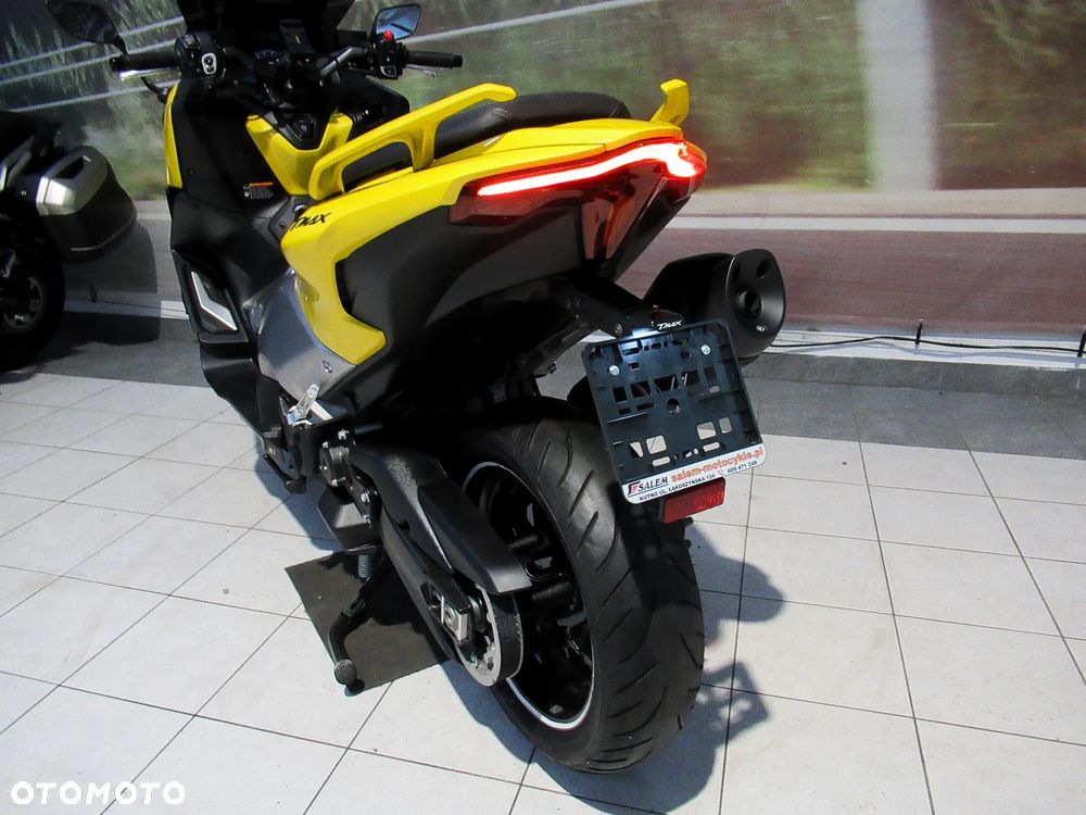 Yamaha Tmax - 21