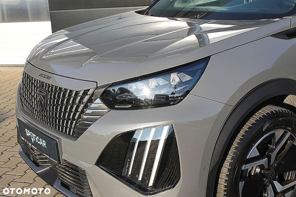 Peugeot 2008 1.2 PureTech GT Line S&S EAT8 - 32