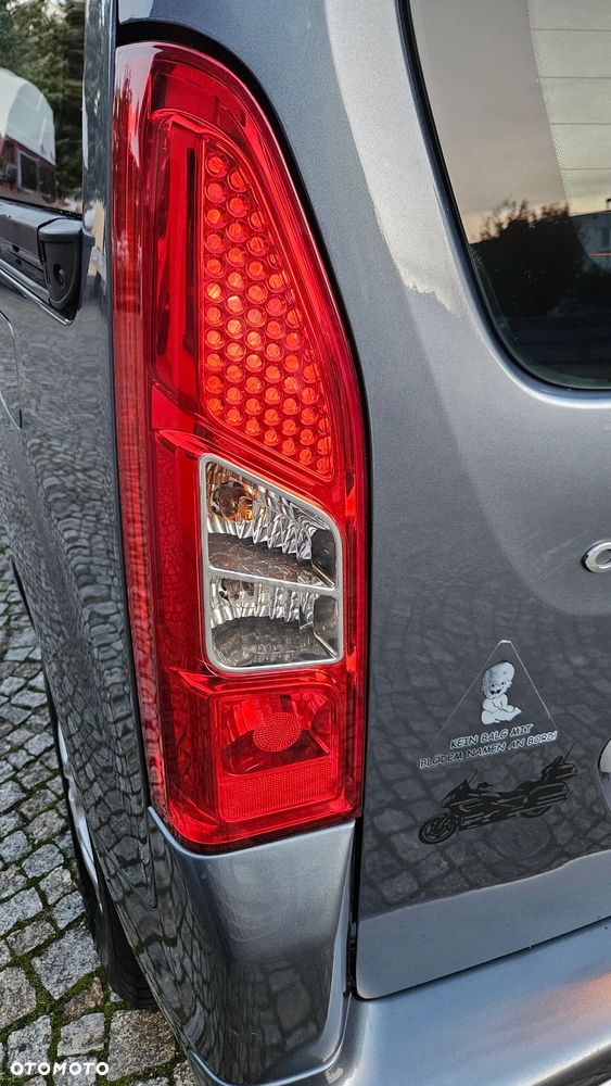 Citroën Berlingo e-HDi 90 FAP EGS6 Multispace Exclusive - 28