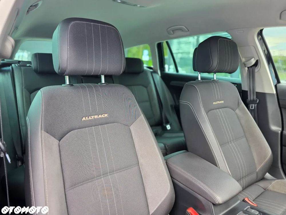 Volkswagen Passat Alltrack - 17