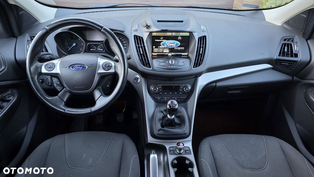 Ford Kuga 2.0 TDCi 2x4 Titanium - 13
