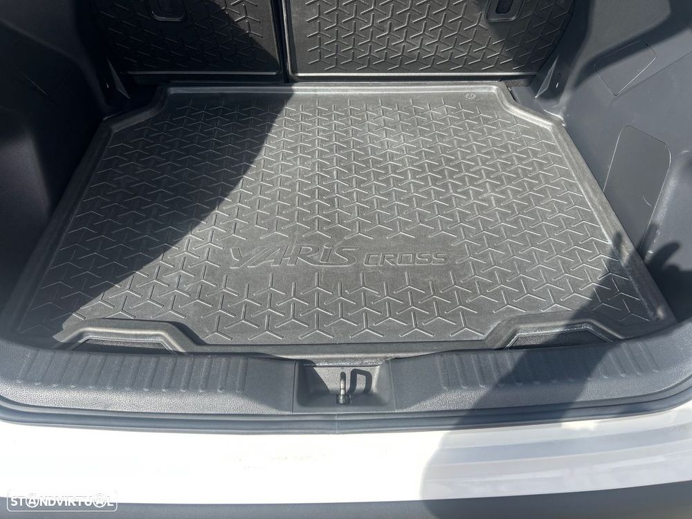 Toyota Yaris Cross 1.5 HDF Comfort Plus - 15