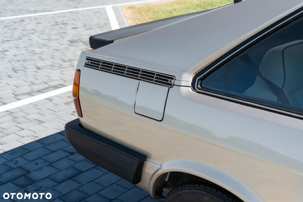 Audi Coupe 2.0 GT - 18